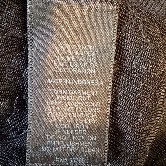 BUNDLE Express Dressy Tops - Black, Gold, Silver - Picture 16 of 16